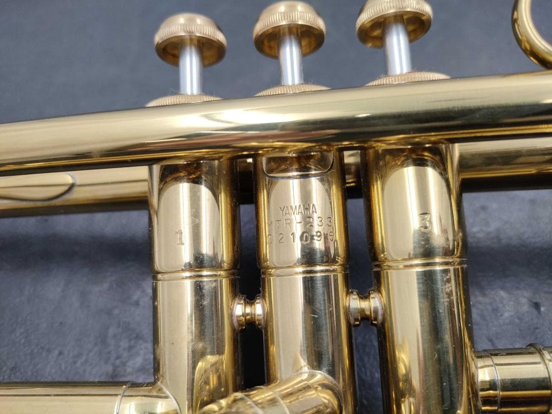 ヤマハ　トランペット　YTR-233