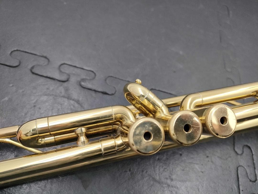 ヤマハ　トランペット　YTR-233