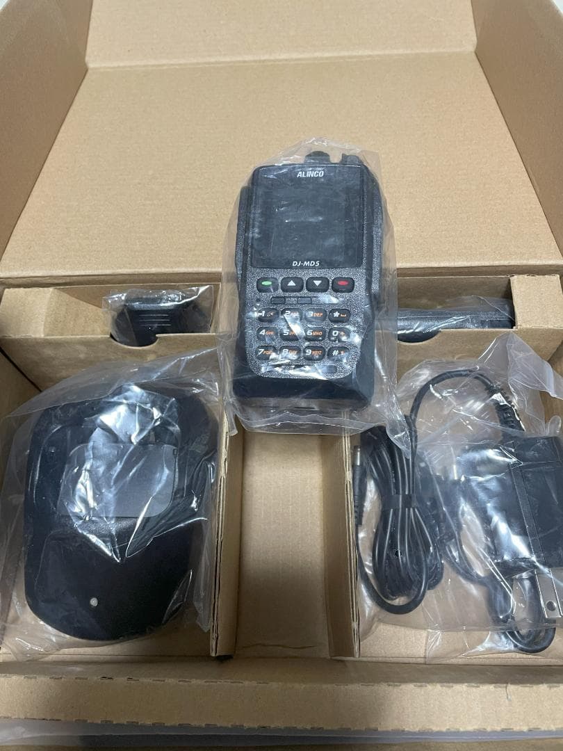 トランシーバー ALINCO DJ-MD5