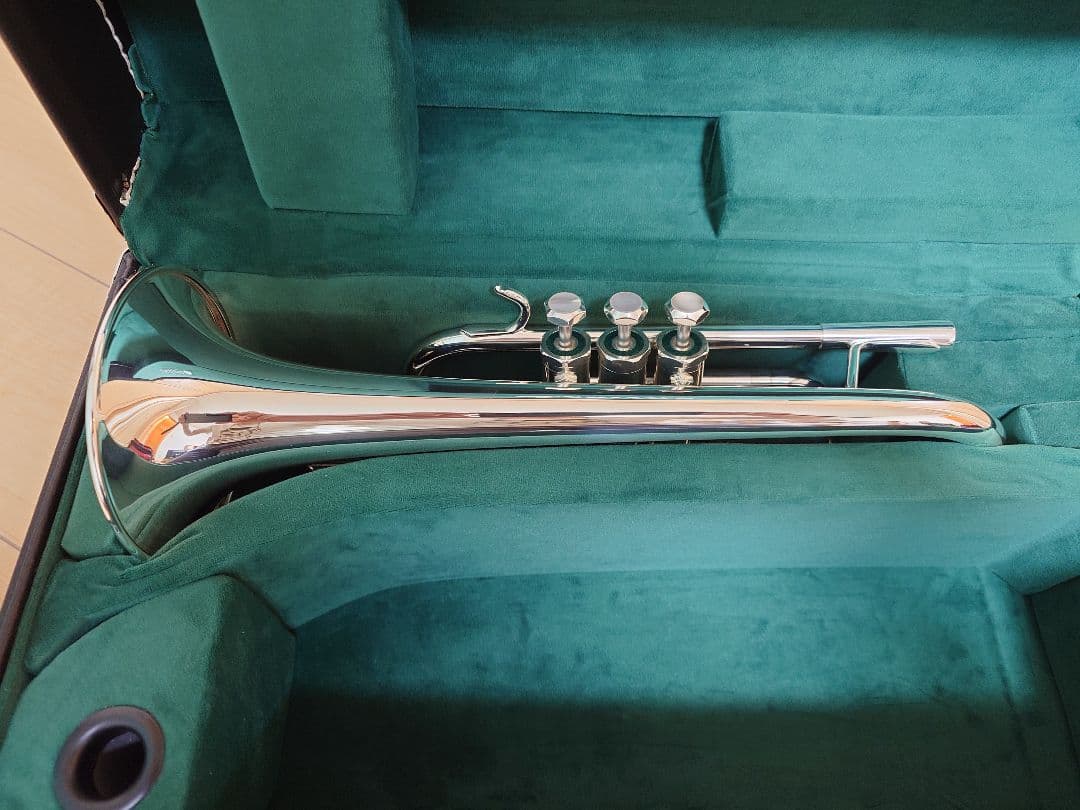 完全新品：Schilke コルネット シングルケース(鍵付き)