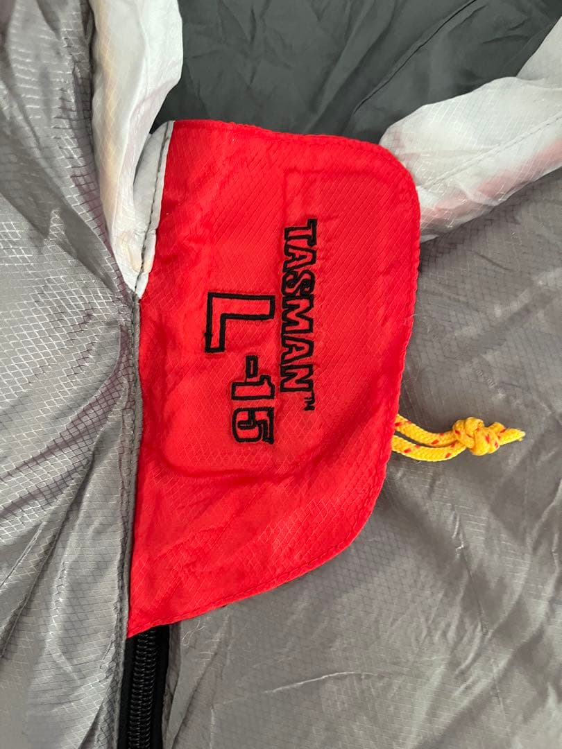 Coleman TASMAN L-15 寝袋 赤/グレー