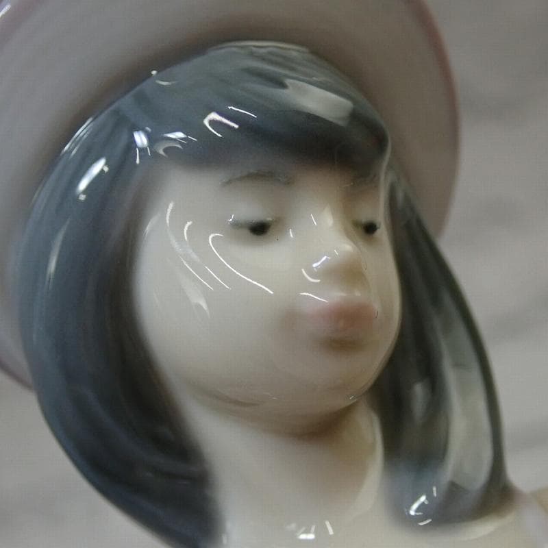 RU-6394 リヤドロ 人形 5645 「少女エリザベス」フィギュリン