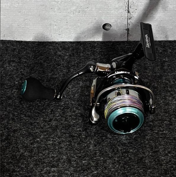 ＜美品＞DAIWA エメラルダス 2508PE-H