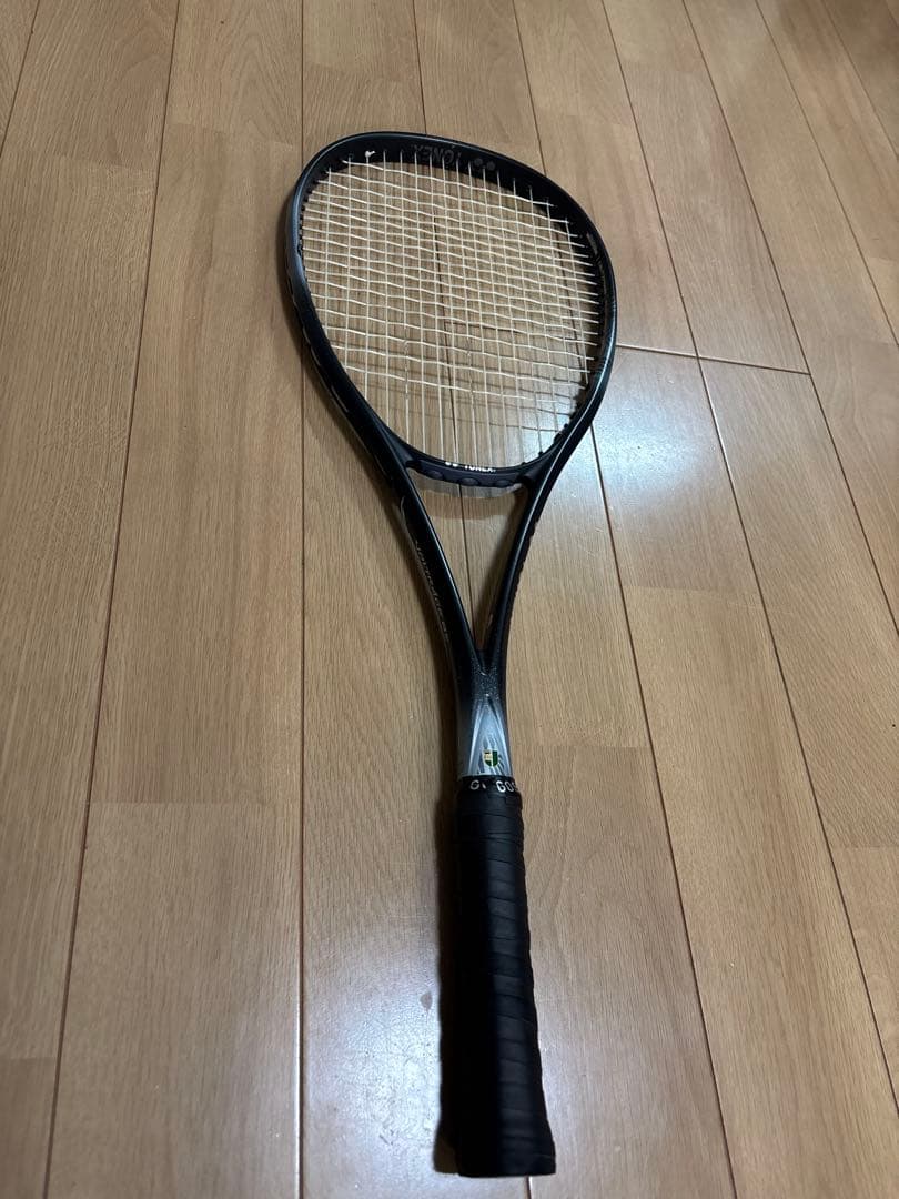 VOLTRAGE 8S テニスラケット