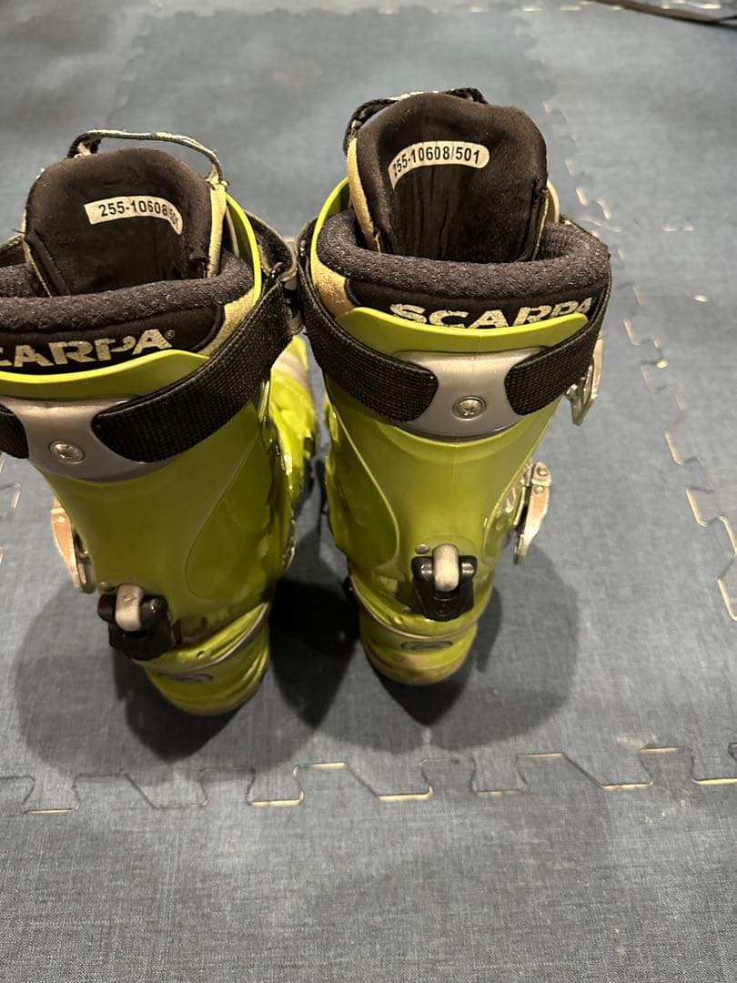 SCARPA T2 グリーン スキー ブーツ