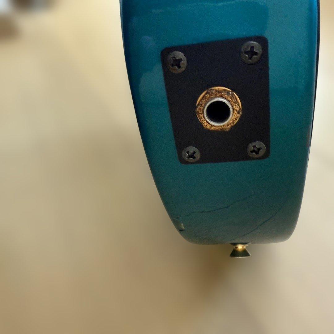 【上位機種】FERNANDES ZO-3 芸達者 アーム＆ディストーション内蔵