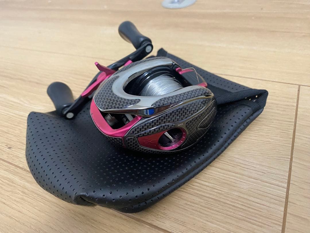 シマノ アンタレスDC HG カスタム仕様　カーボン　キャンディピンク塗装