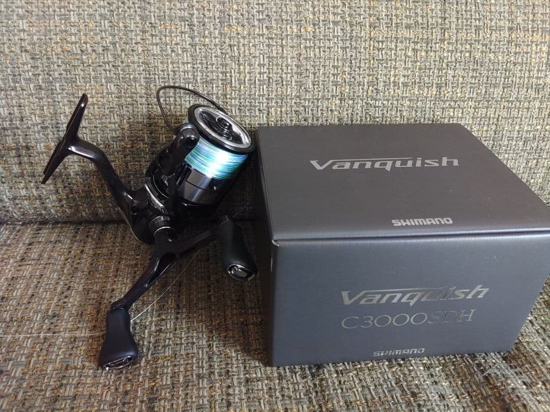 シマノ　23ヴァンキッシュ C3000SDH未使用品