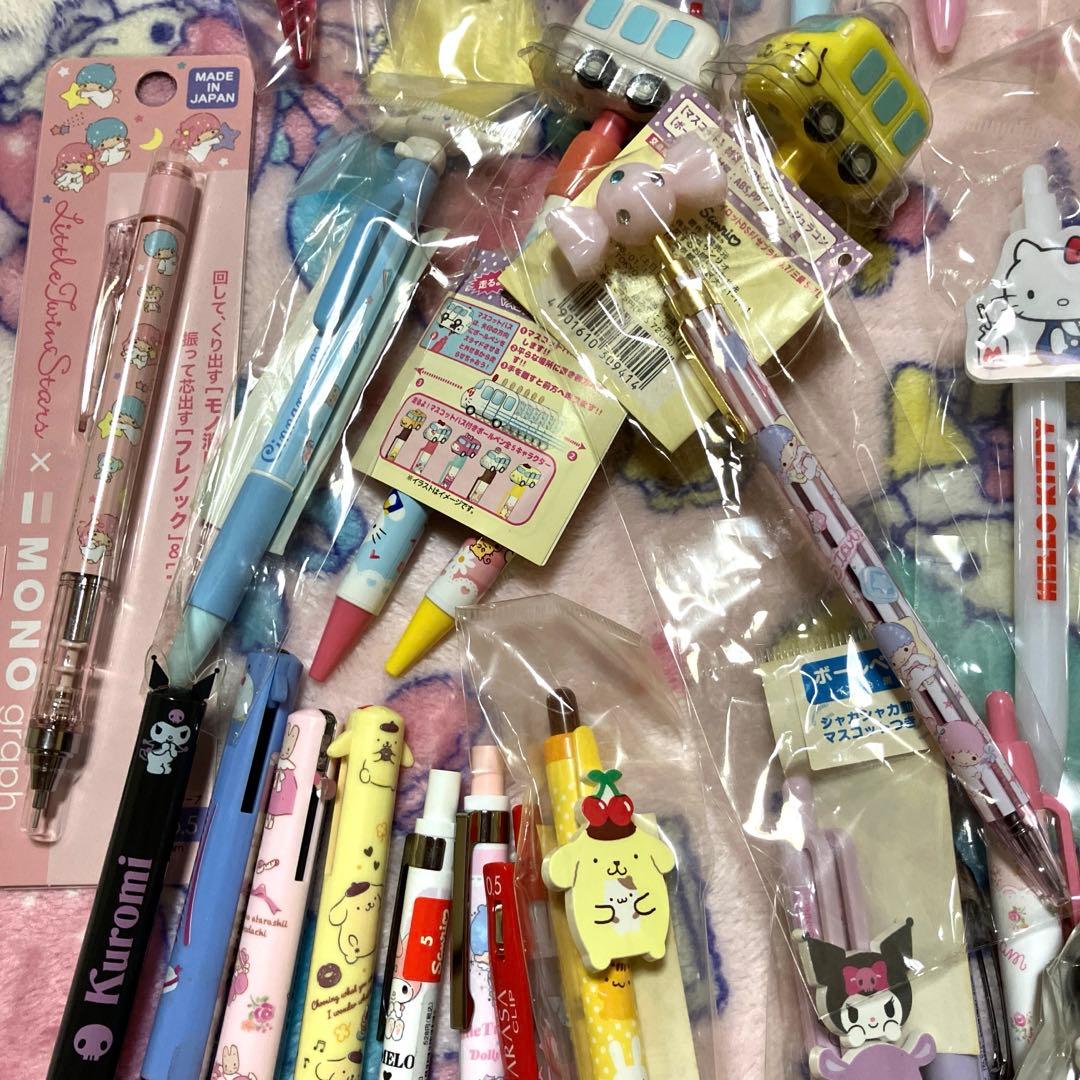 サンリオ ボールペン シャーペン約67本★レアあり 収納ケース