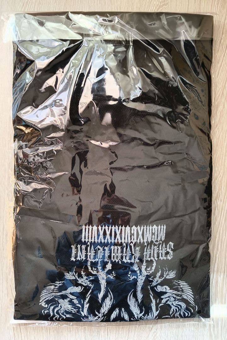 「上谷沙弥 Phenex Queen ロングTシャツ メタリック XLサイズ」