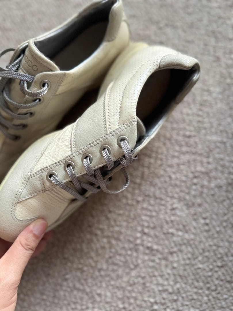 Ecco ベージュ スニーカー 女性用