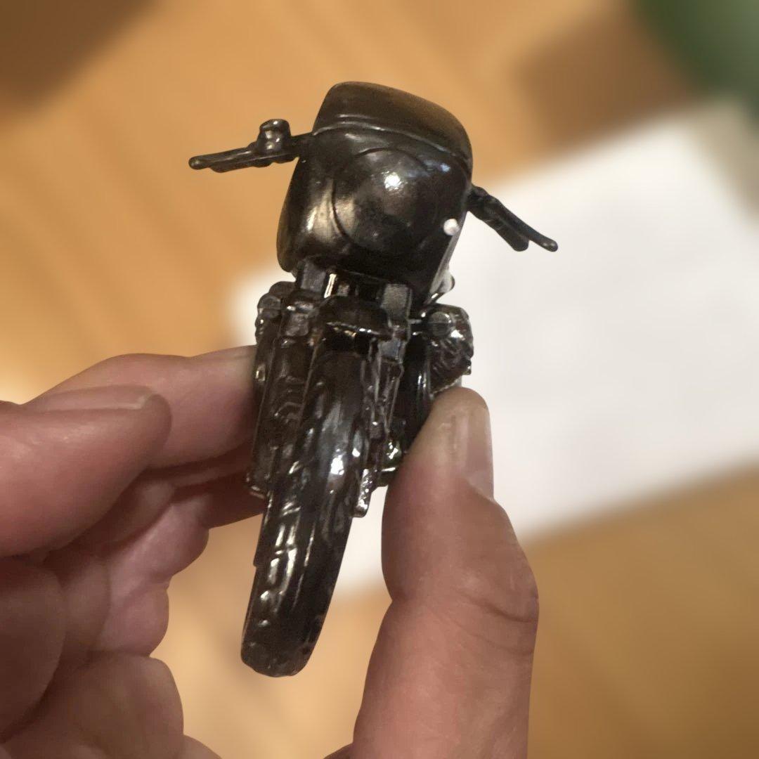 MOTO GUZZI 850 Le Mans メタルモデル