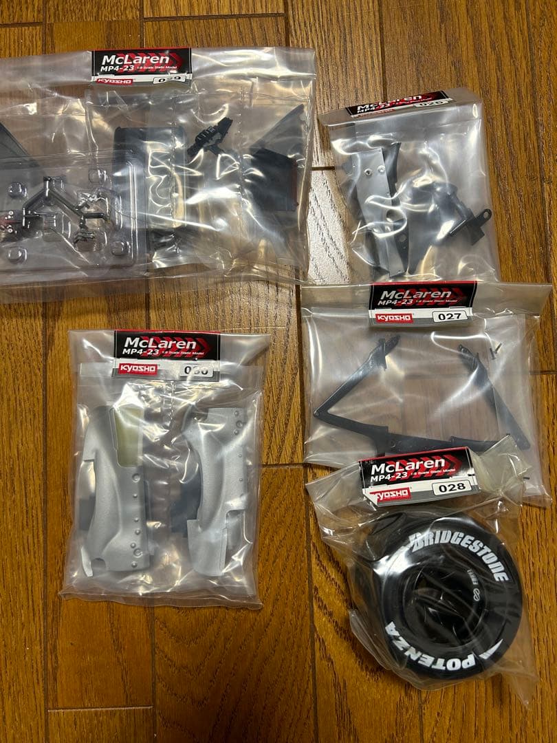 絶版品 デアゴスティーニ 週刊マクラーレンMP4-23 一部組立済