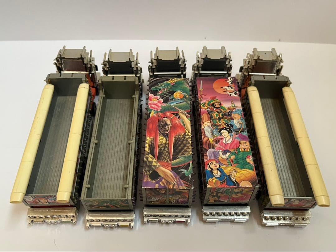 レトロ デコトラ チョロQフルセットケース付き