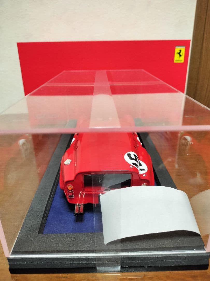 ルックスマート1/18 フェラーリ250GT ブレッド.バン 1962ル・マン