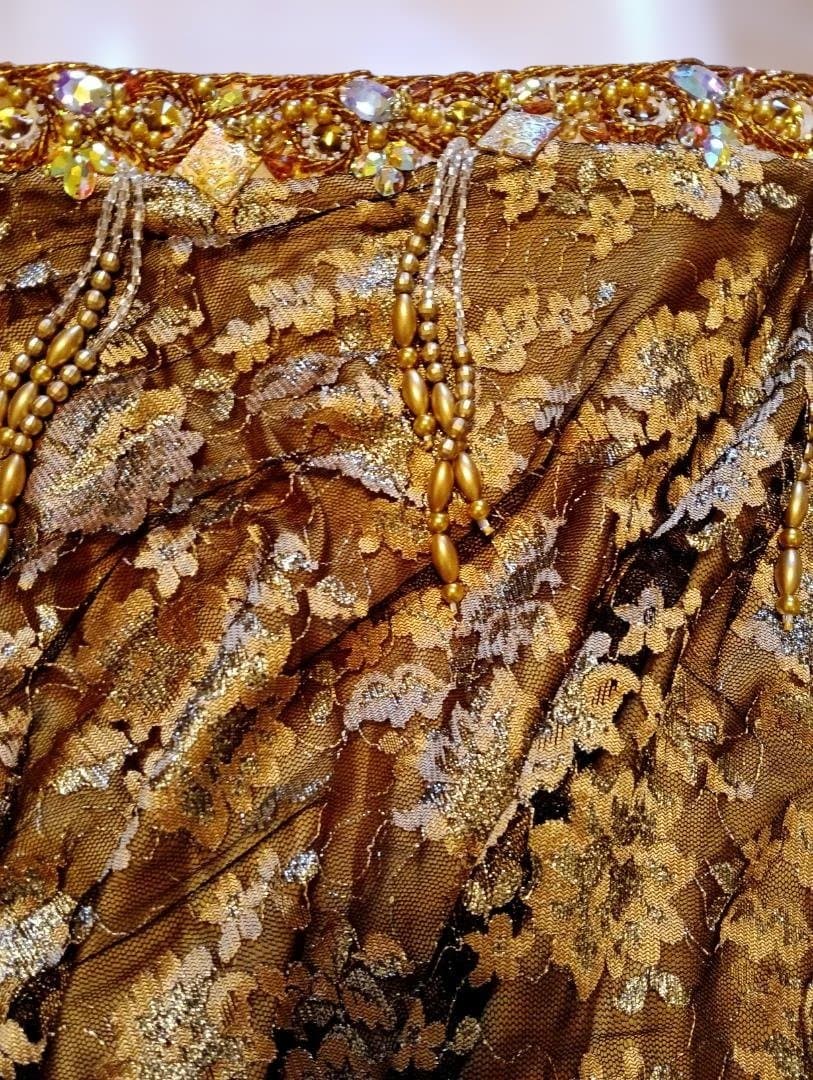 【新品sale】エジプト製デザイナーズベリーダンス衣装Gold