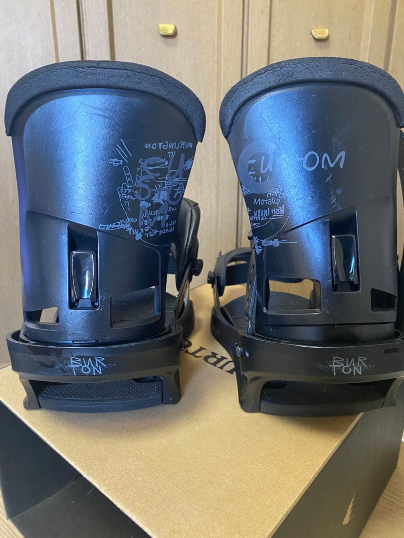 バートン　カスタム　18-19 ビンディング　M