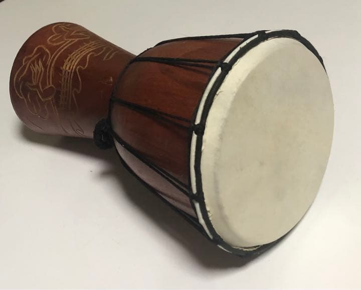 ⬛️ 美品！！⬛️ ジャンべ！！⬛️ 手彫り模様が鮮やか！！⬛️