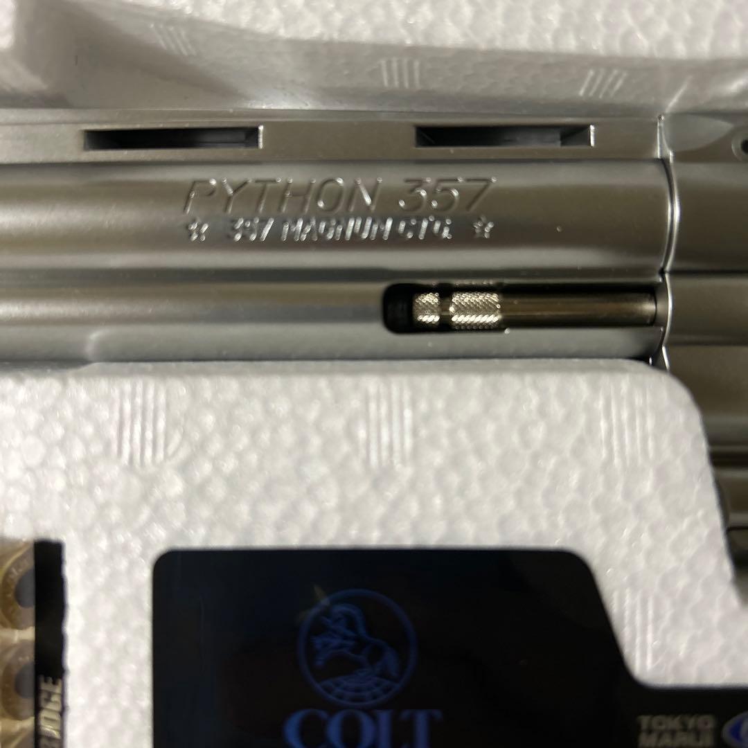コルト　パイソン357 colt python 6インチ　ステンレスモデル