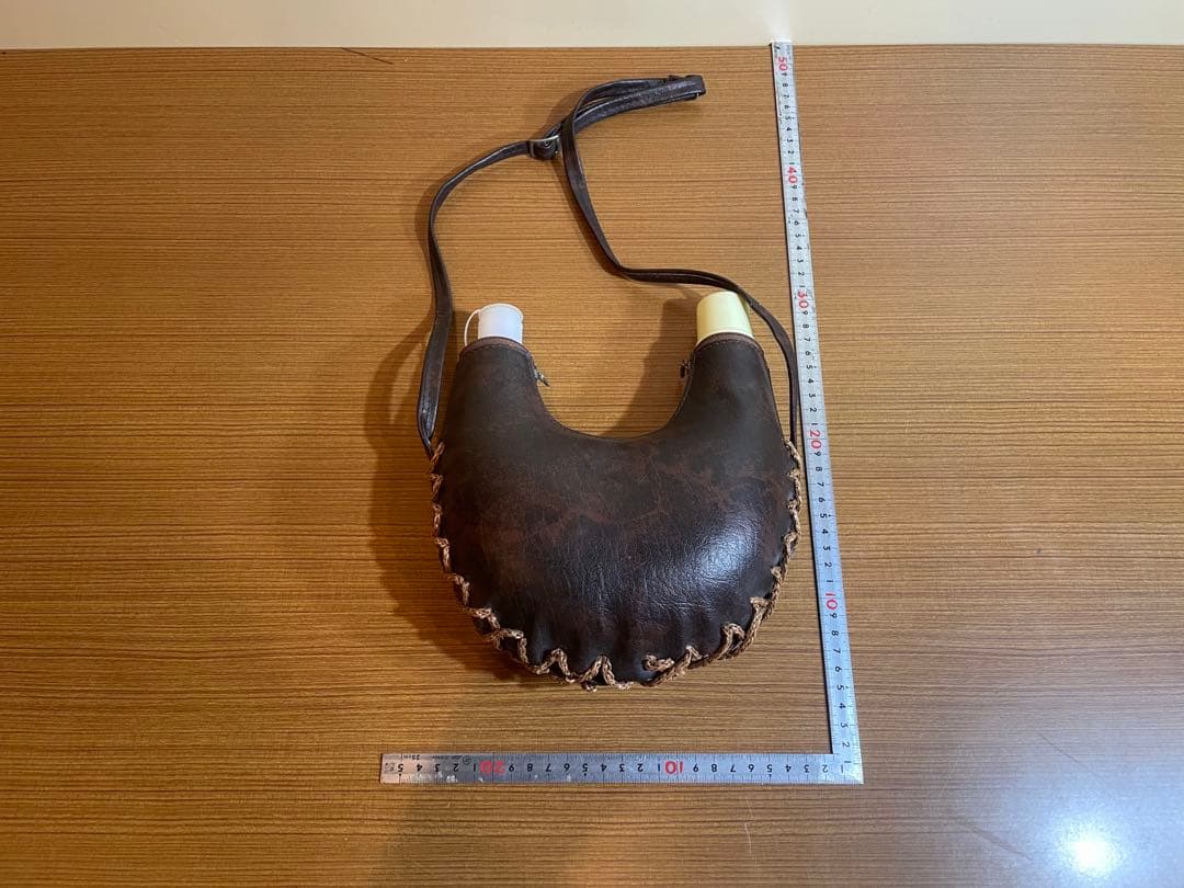 ビンテージ　革製　水筒　ショルダーバック