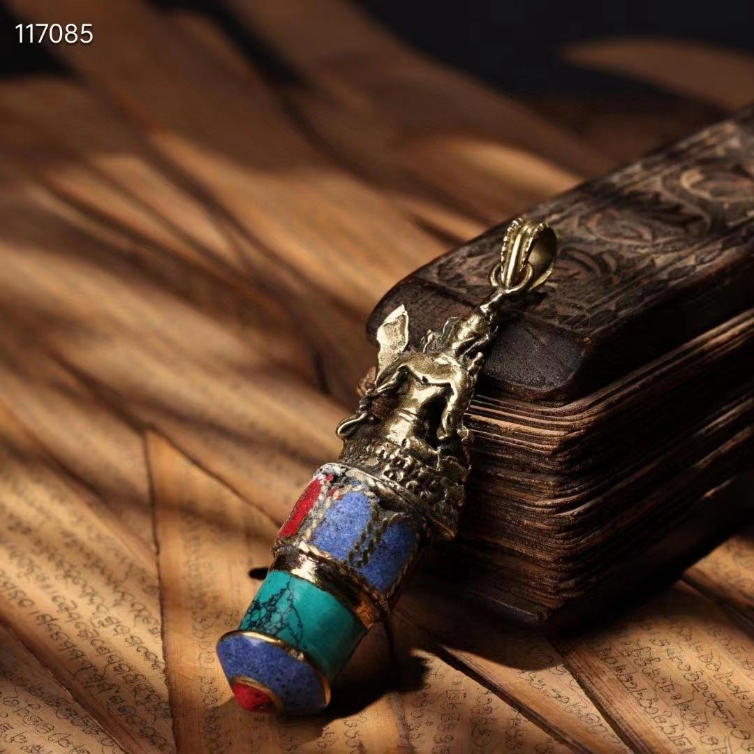 中国古美術・西蔵工芸・純銅製緑度母・宝石入りペンダント・根付・飾物・西蔵手工芸