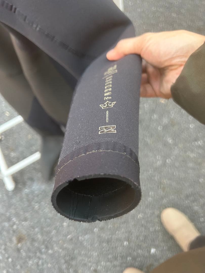 ビラボンセミドライウェットスーツ裏起毛頂き