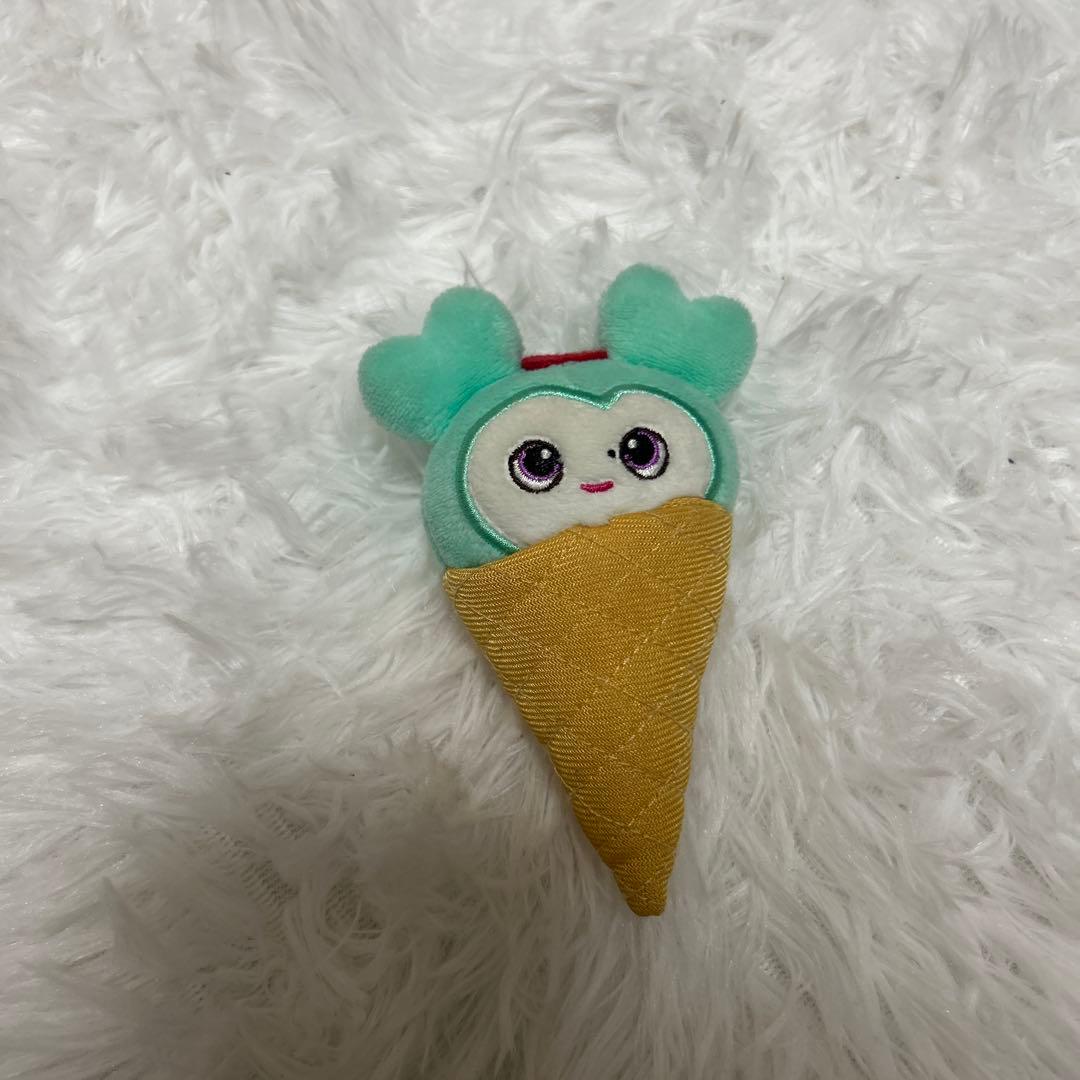 twiceミブリーアイス型ミナ