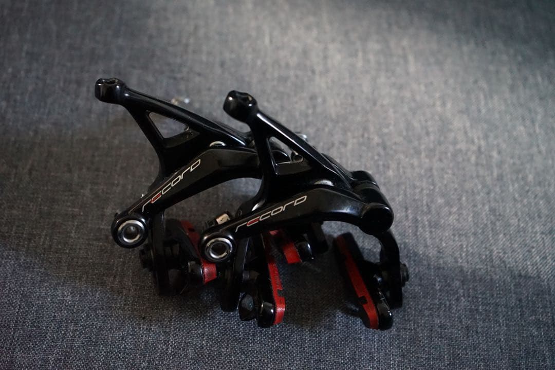 Campagnolo Record キャリパーブレーキ ブラック/レッド