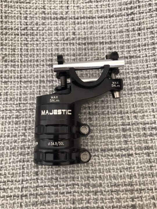 KCNC Majestic シートポストクランプ