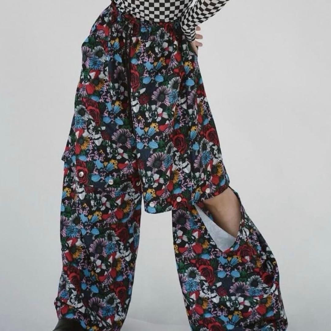 LiSAプロデュースブランドROY 『花柄2way パンツ』