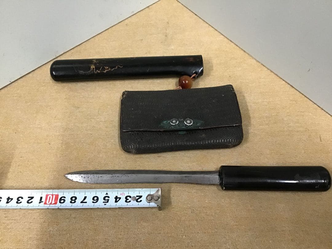 タバコ入れの仕込み