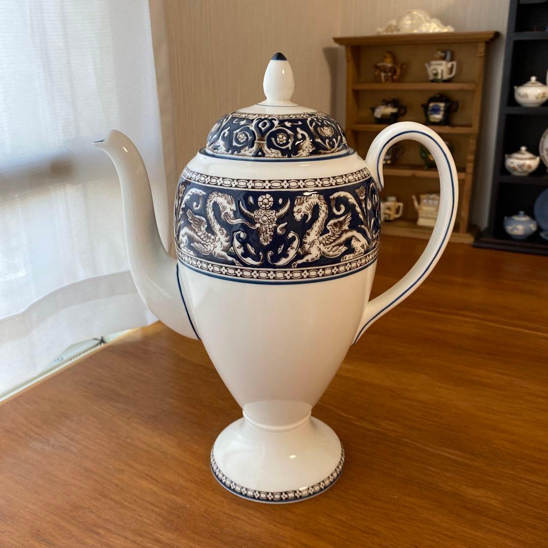 ウェッジウッド　フロレンティーン　コバルトブルー　ティーポットＬ