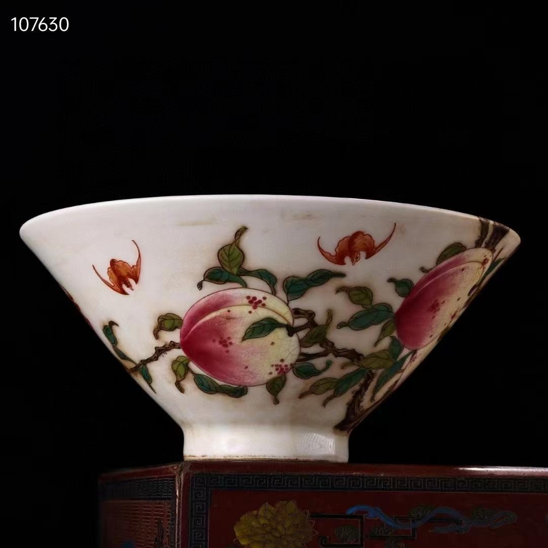 中国古美術・旧藏・古陶瓷品・手描き・粉彩・寿桃紋・瓷碗・彩繪・箱付・置物・古賞物
