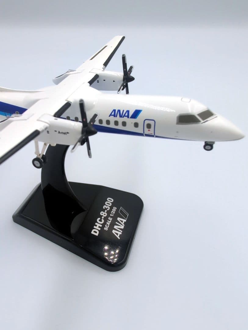 美品♪ANA 全日空商事｜DHC-8-300BOMBARDEIR　ボンバルディア