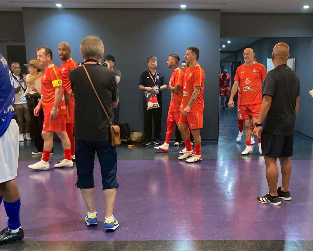 【ロナウジーニョ・ジーコ・中田英寿サイン入り】