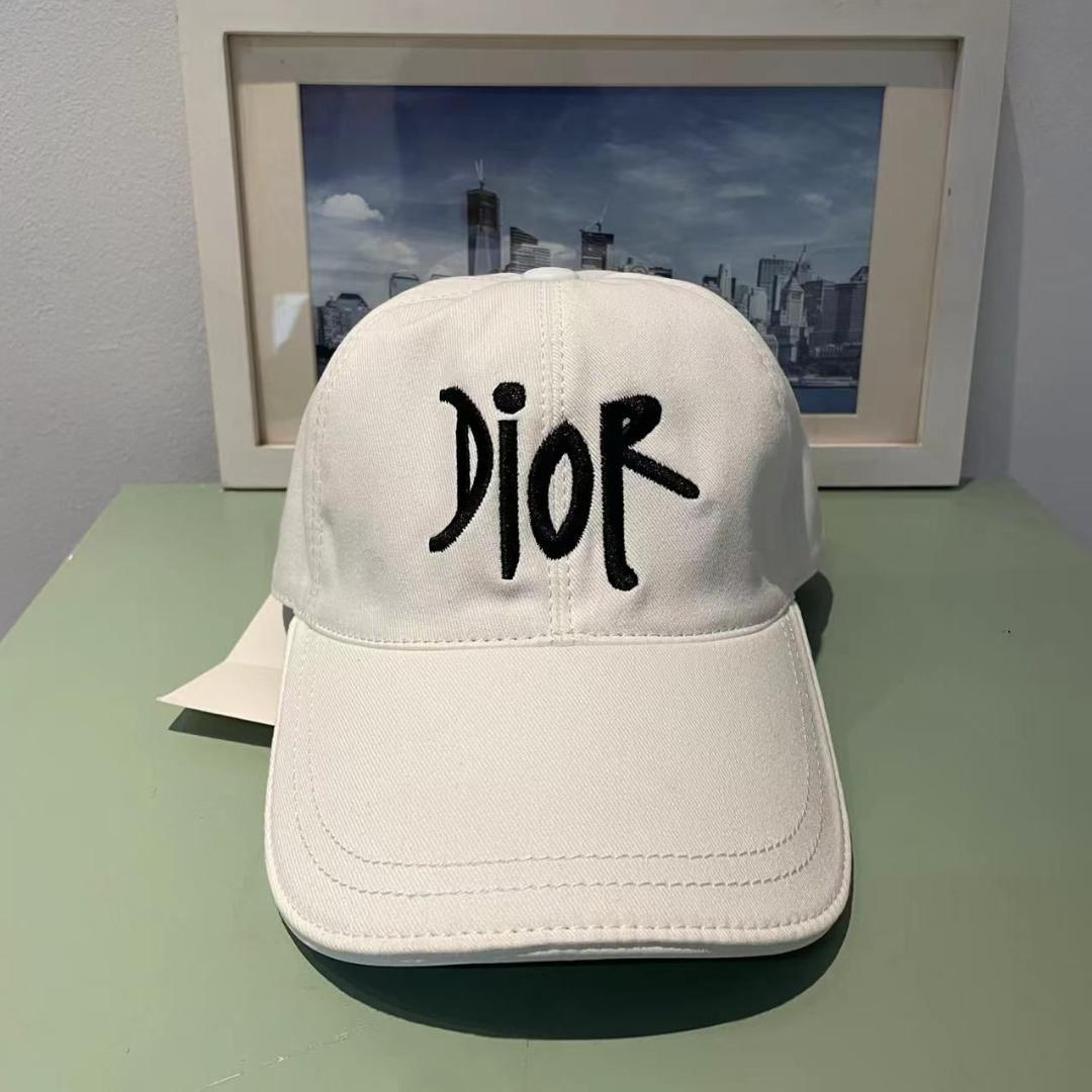 Diorオール エンブロイダリーロゴ キャップ ホワイト