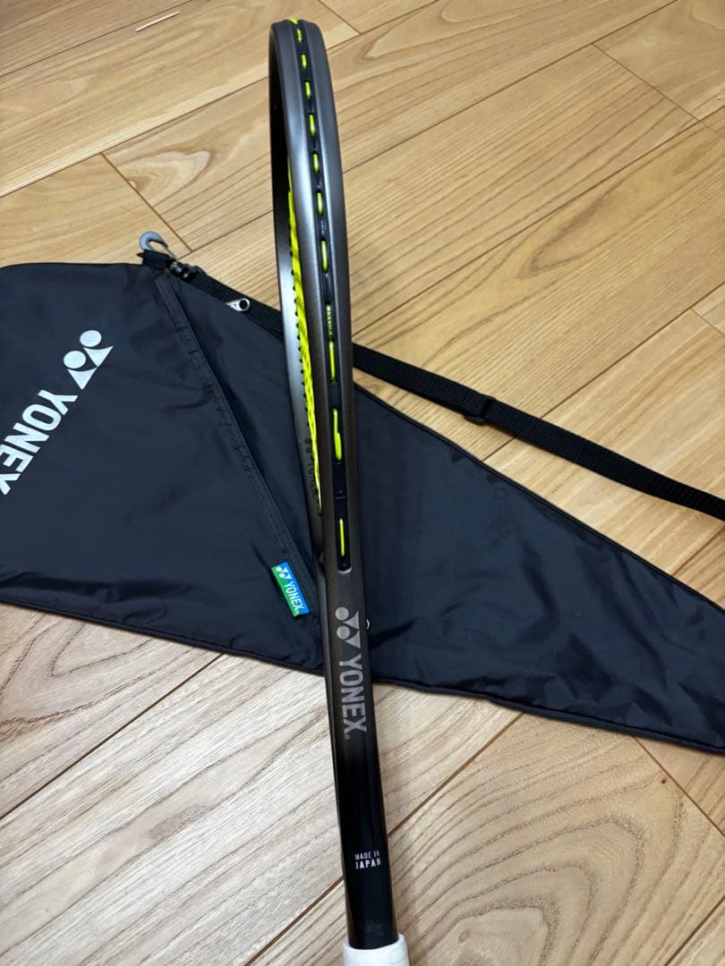 YONEX ボルトレイジ　8v