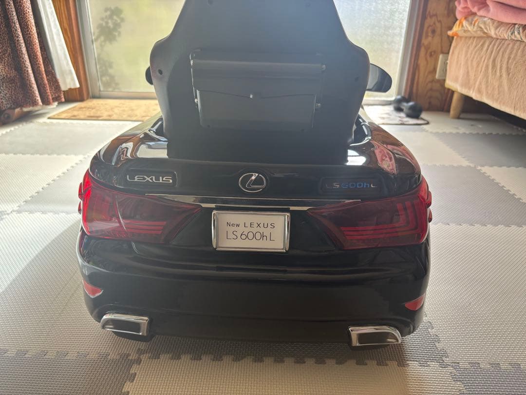 レクサス　LS600hl 乗用電動ペダルカー