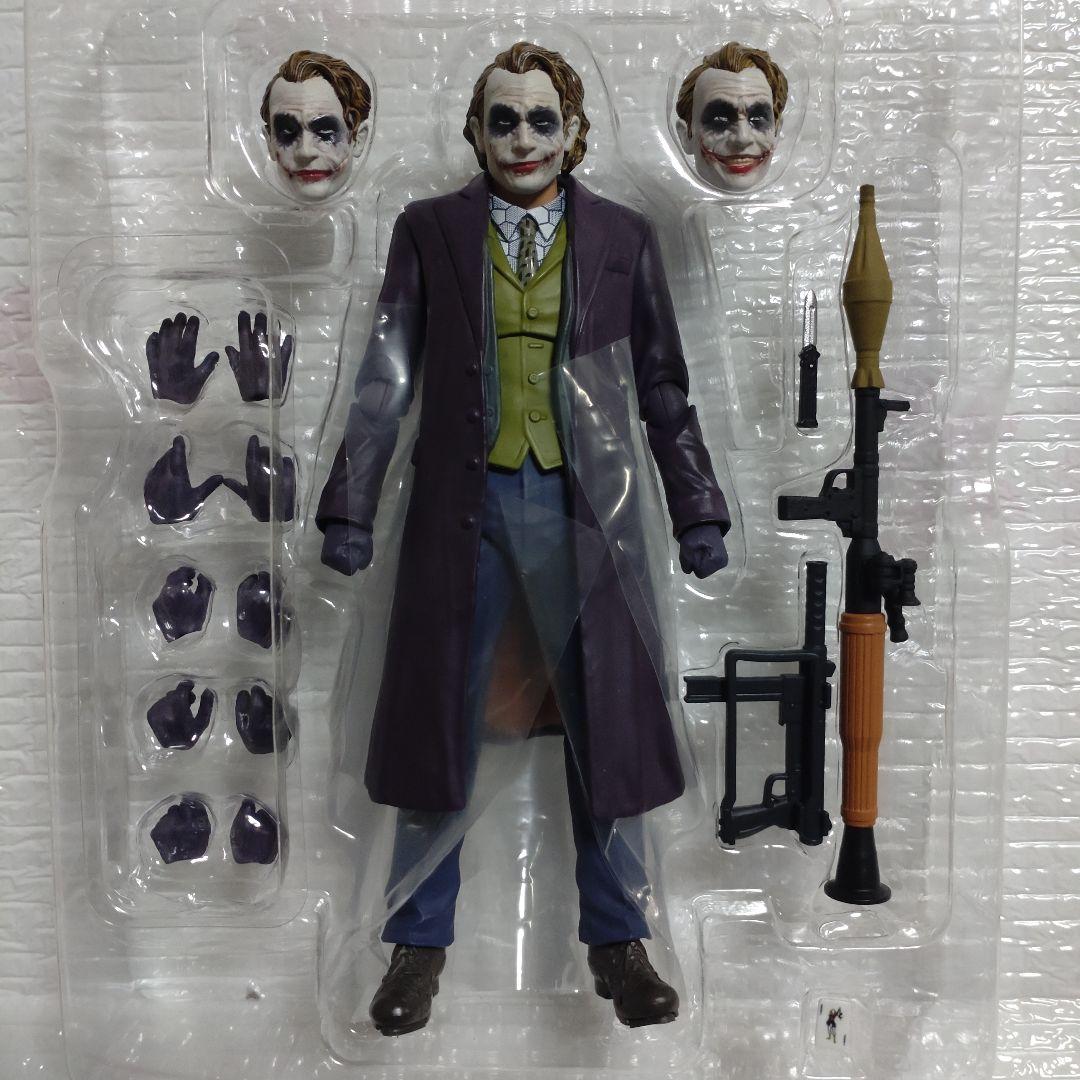 S.Hフィギュアーツ 　ジョーカー( The Dark Knight)