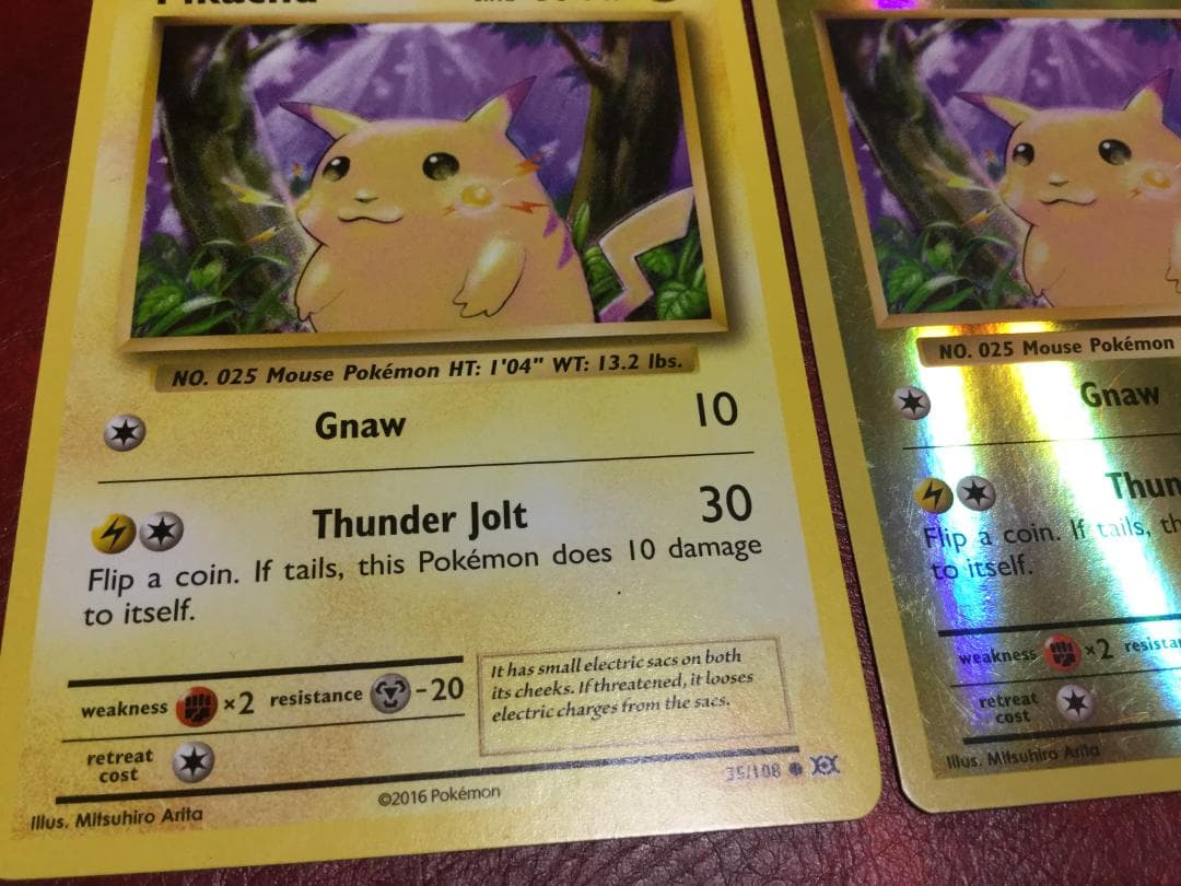 ポケモンカードゲーム　ピカチュウ　トレーディングカード　3枚セット