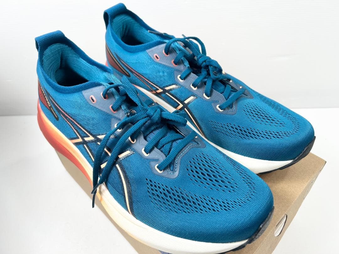 新品未使用品　ASICS GEL-KAYANO31 30cm