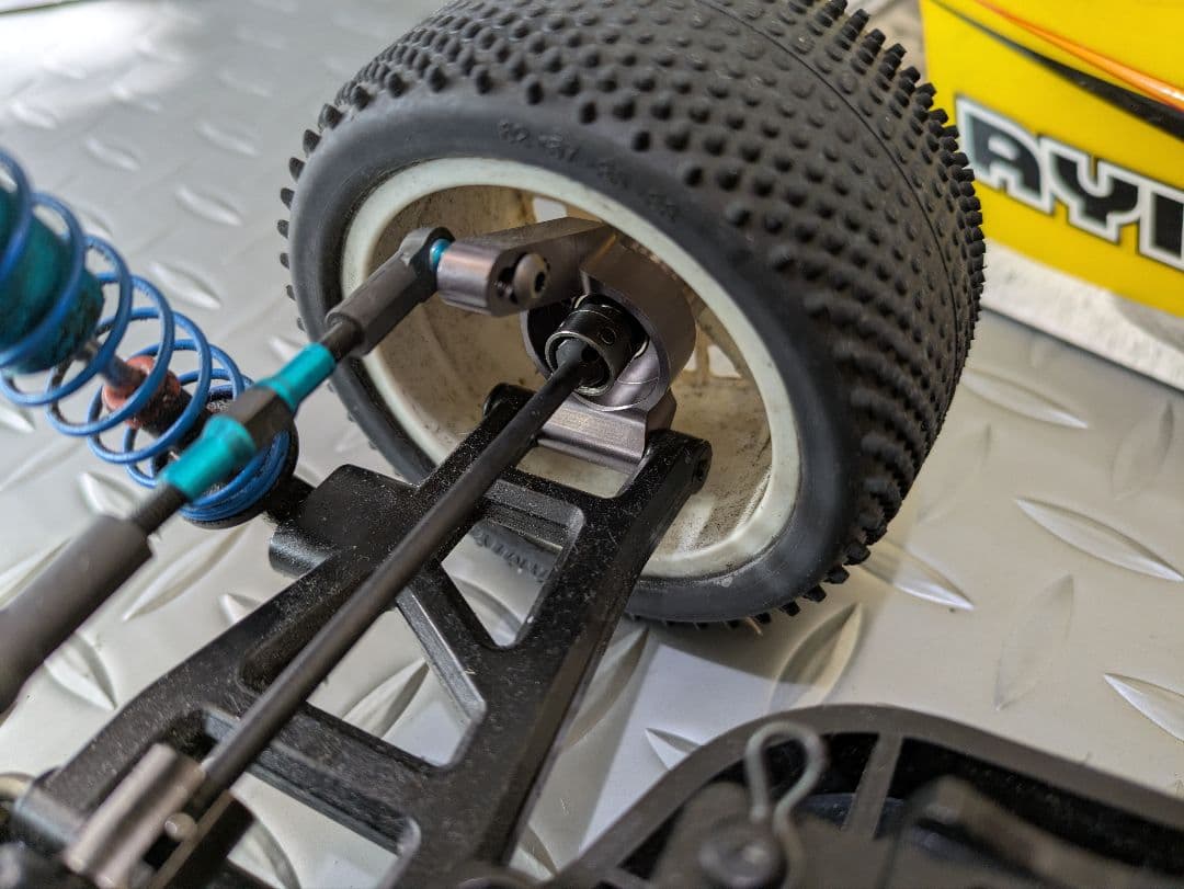 タミヤ DF 02グラベルハウンド4 WD レーシングバギー　アルミ多数