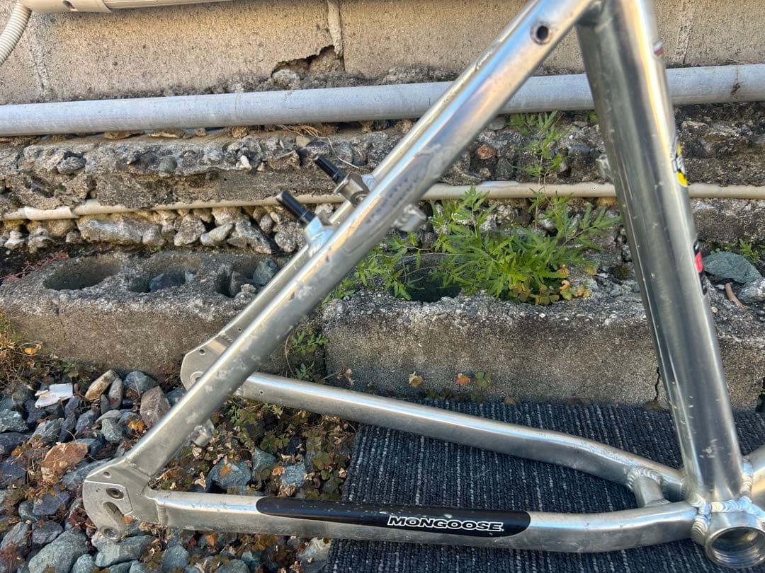 Mon マングースRockadile MTBフレーム15.5 サス付き