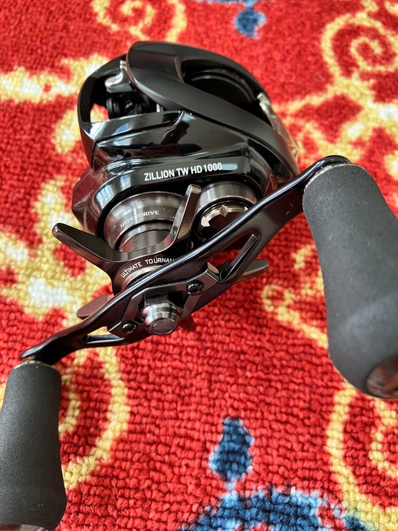 リール 22 ZILLION TW HD 1000HL