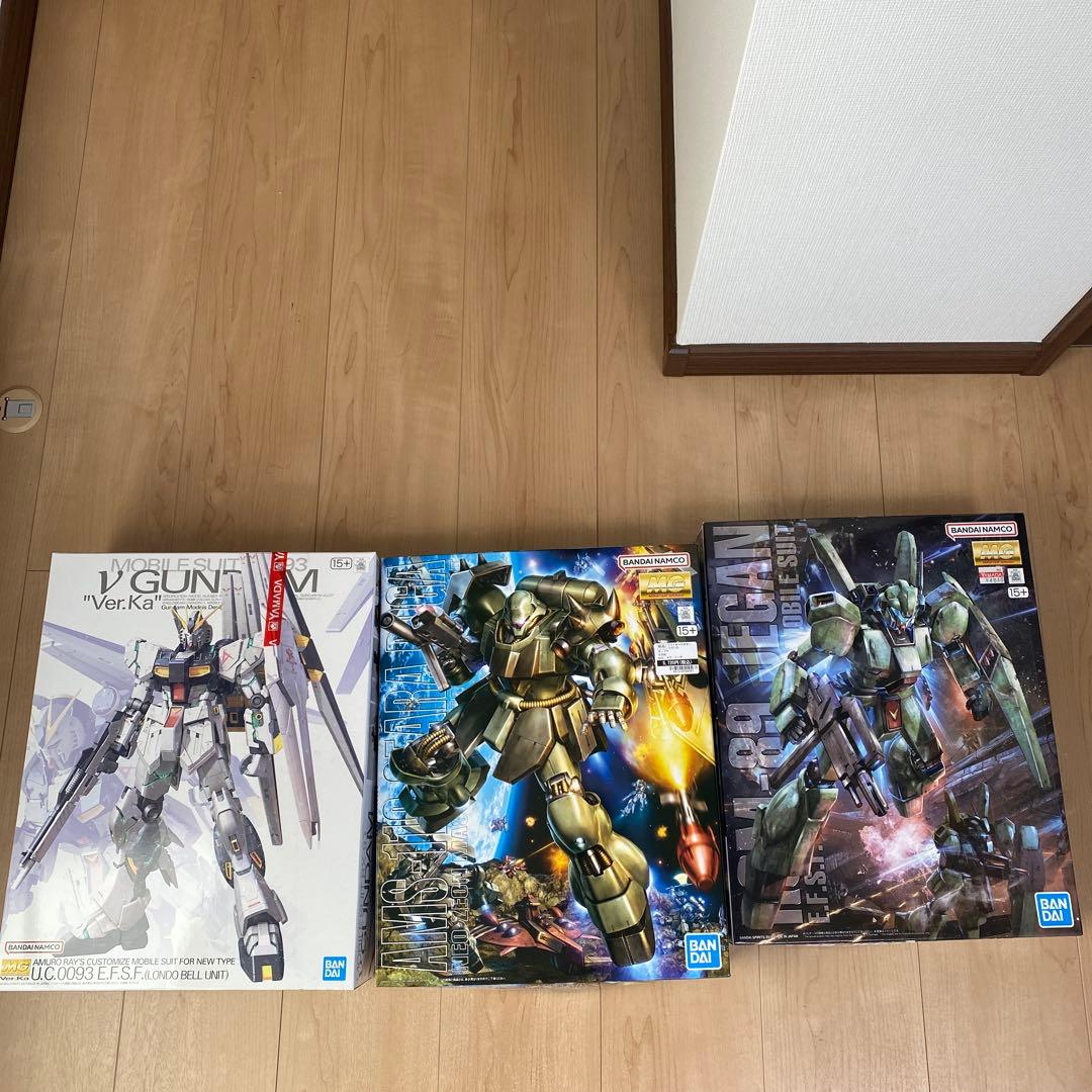 MG νガンダム Ver.Ka&ギラ・ドーガ&ジェガンセット