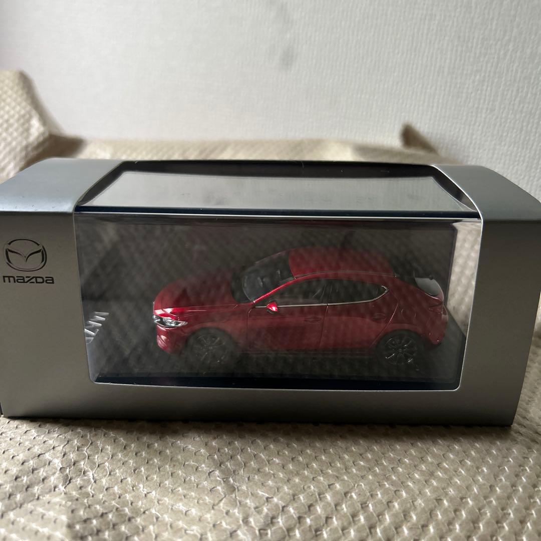 MAZDA3モデルカー 1/43
