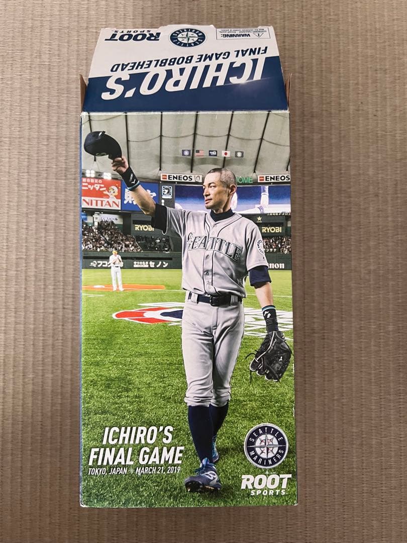 イチロー選手　ボブルヘッド　引退試合記念品