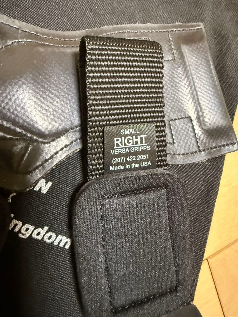 LYFT パワーグリップ ブラック 収納袋付き