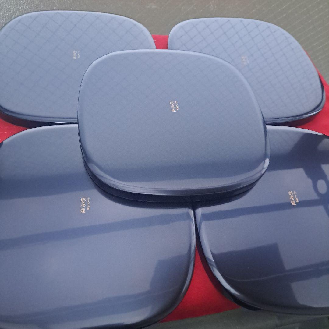 【輪島塗　7.5寸\"轡型\"大皿×5客】布着本堅地　撫子\"沈金　未使用品