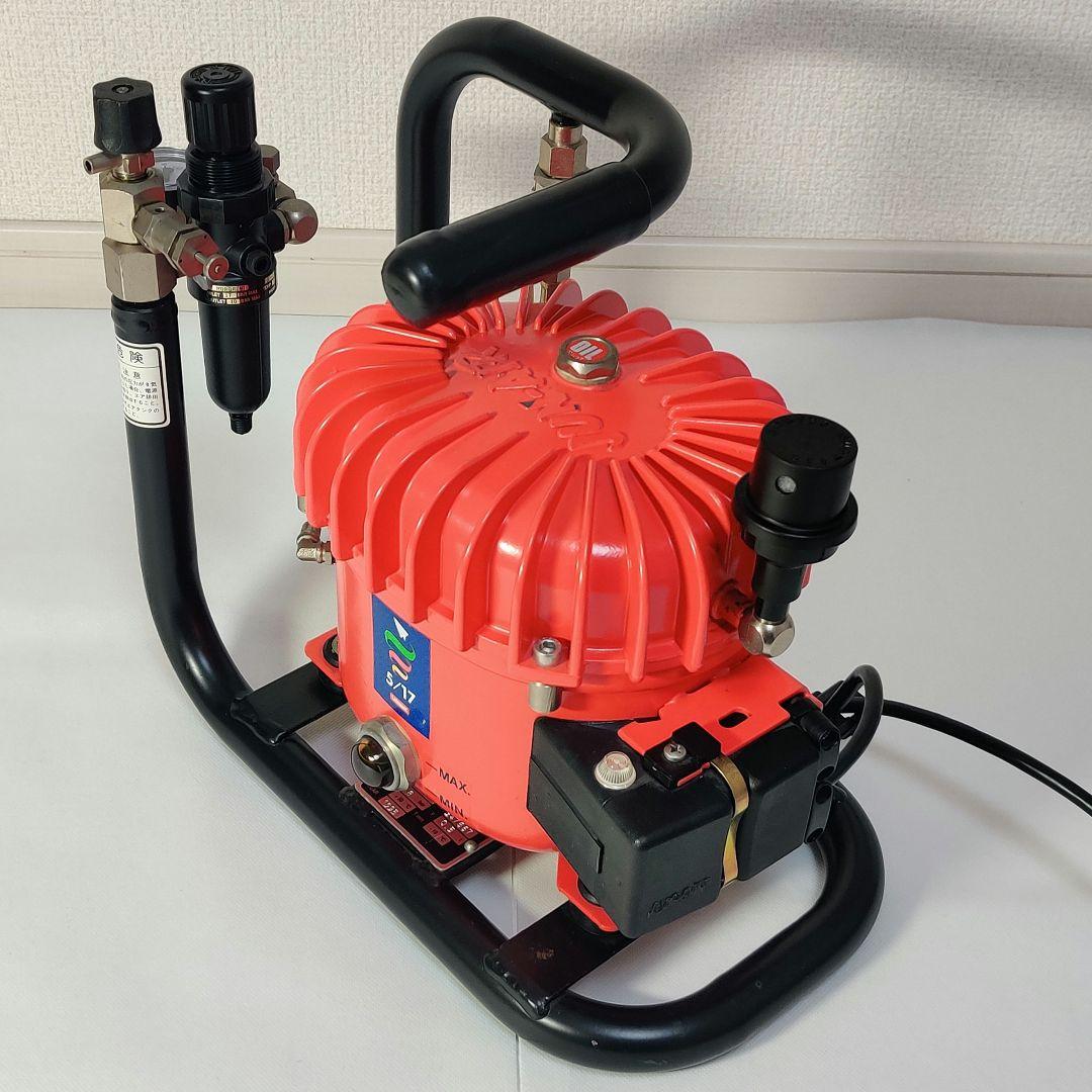 【ほぼ未使用】レトラ 5/17 静音コンプレッサー（赤）